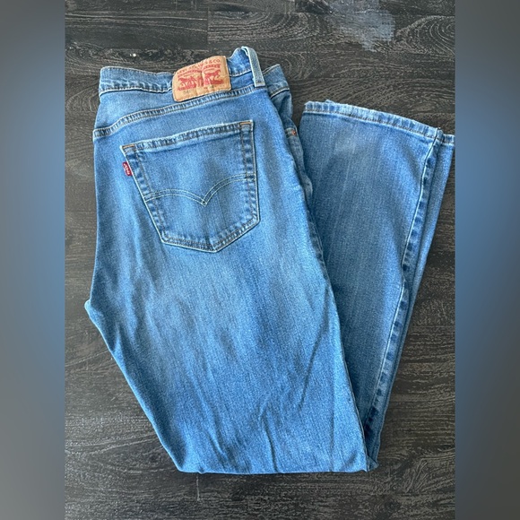 Levi's Men's Blue Jeans - Picture 1 of 7